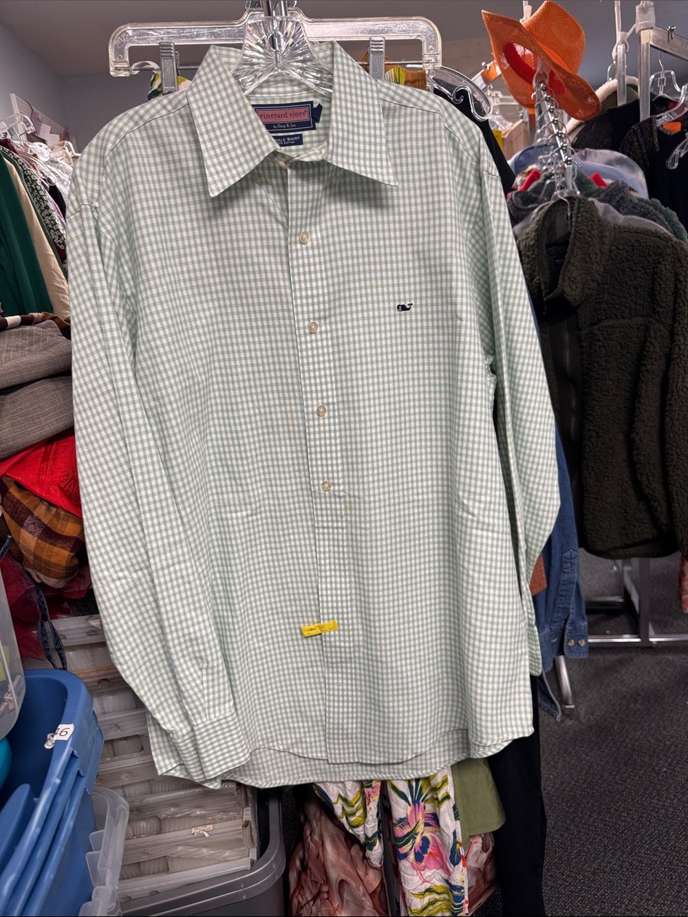 Vineyard vines button down M // 091727